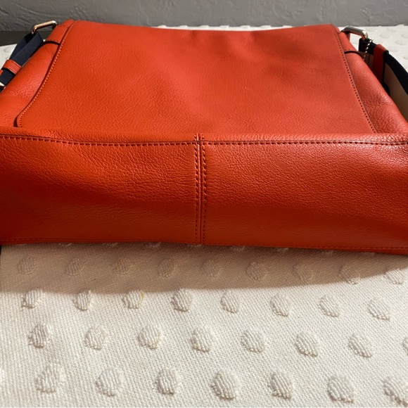 Vintage Unisex COACH Sullivan Metropolitan Map Bag in Coral Calf Leather - Picture 12 of 16